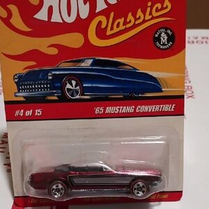 Hot Wheels '65 Mustang Convertible - Red